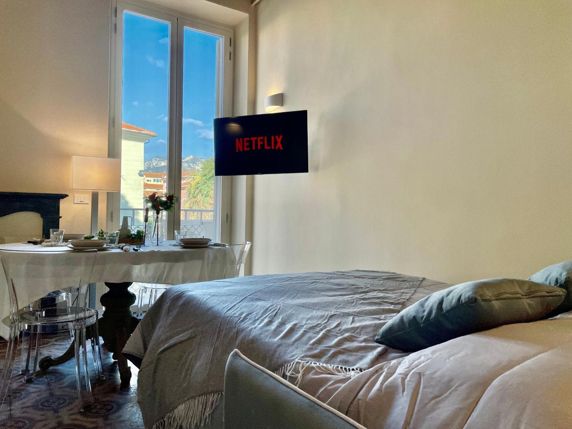 Villa Migliorini Lusso & Comfort In Finalborgo. Finale Ligure Phòng bức ảnh